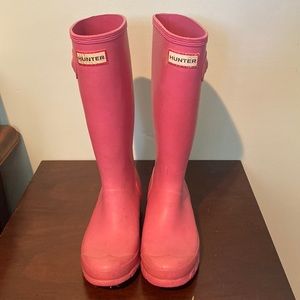 Hunter girls rain/barn boots. Size 5